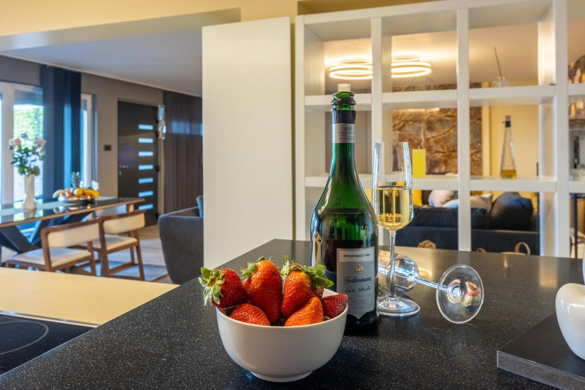 Panoramica Apartment With Whirlpool Криквеница Екстериор снимка